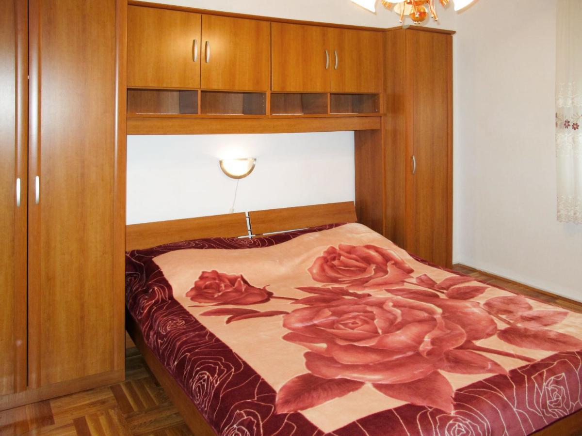 Apartment Vukelic-2 By Interhome Novi Vinodolski Bagian luar foto